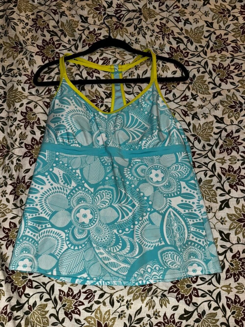 Athleta Size XLT XL Tall Printed Paisley Floral V Neck Swim Neon Bra Tank Top